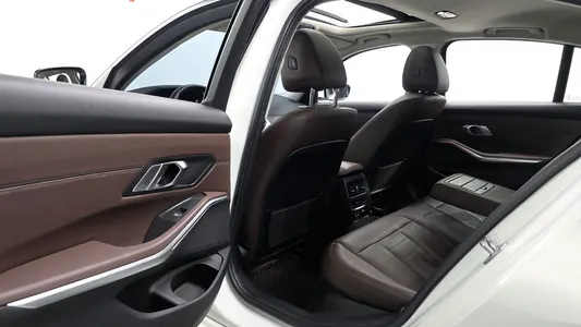 BMW 3 Series (G20) 320d 2019 11