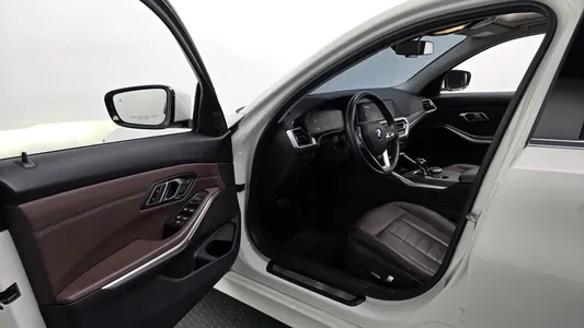 BMW 3 Series (G20) 320d 2019 10