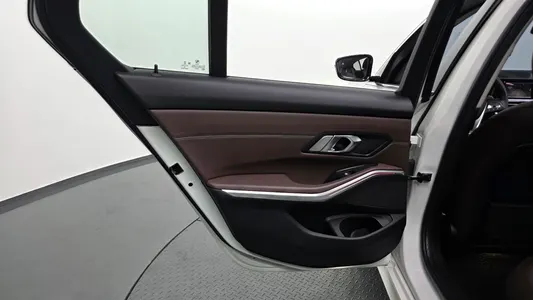 BMW 3 Series (G20) 320d 2019 25