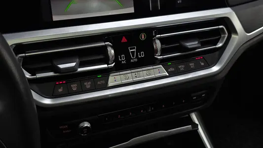 BMW 3 Series (G20) 320d 2019 30