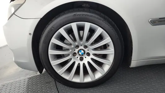 BMW 7 Series (F01) 740Li 2009 5