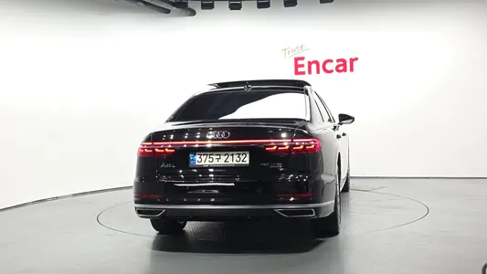 Audi A8 (D5) 55 TFSI LWB 2021 4