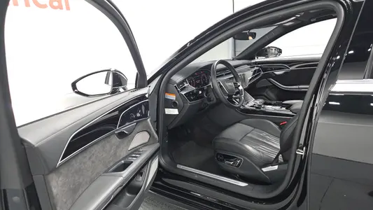 Audi A8 (D5) 55 TFSI LWB 2021 10