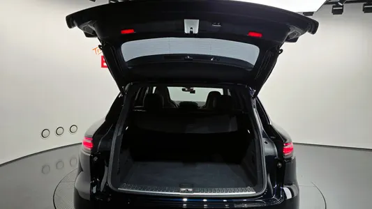 Porsche (PO536) 3.0 2019 18