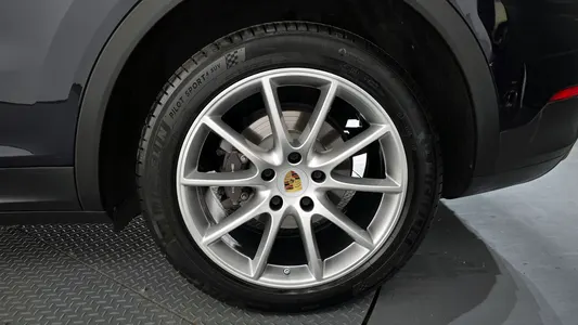 Porsche (PO536) 3.0 2019 21