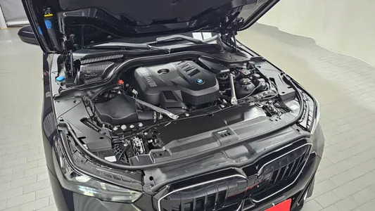 BMW 5 Series (G60) 530i xDrive M 2025 6