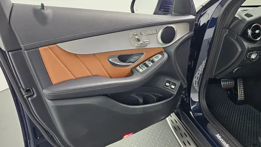 Mercedes-Benz GLC-Class X253 GLC300e 4MATIC 2022 24