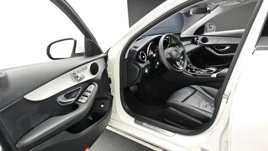 Mercedes-Benz C-Class W205 C200 2017 10