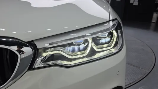 BMW 5 Series (G30) 520d M 2017 22