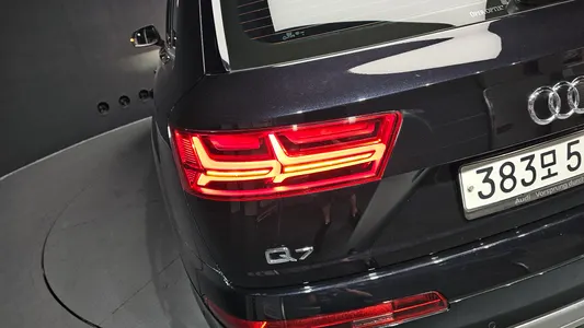 Audi Q7 (4M) 45 TFSI 2019 23