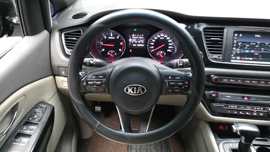 Kia 카니발 9 2018 17