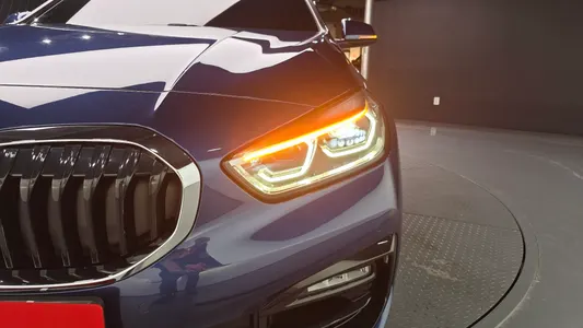 BMW 1 Series (F40) 120i 2023 22