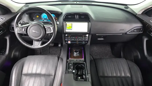 Jaguar F-PACE 20d 2018 7