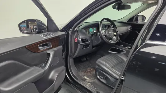 Jaguar F-PACE 20d 2018 10