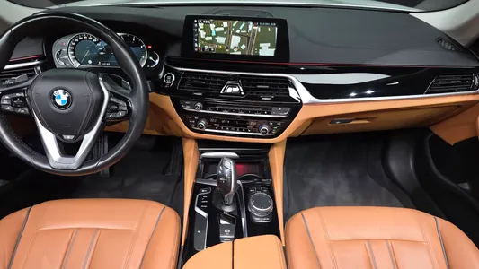 BMW 5 Series (G30) 520d 2018 7