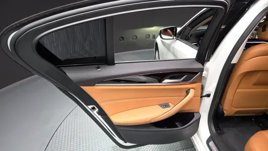 BMW 5 Series (G30) 520d 2018 26