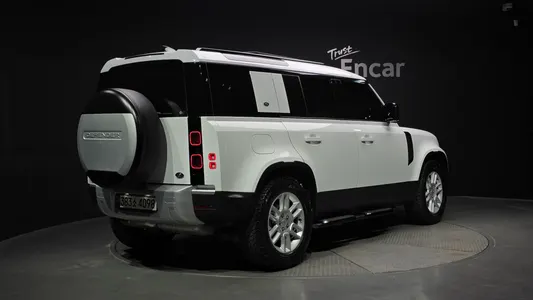 Land Rover (L663) 110 D250 S 2021