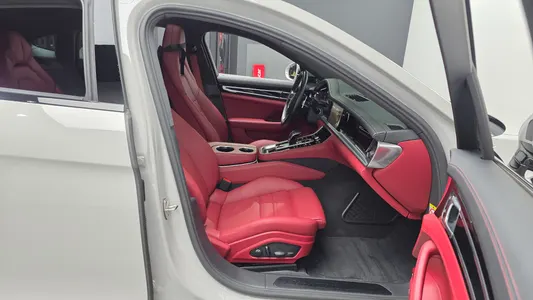 Porsche (971) 2.9 AWD 2023 11