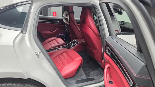 Porsche (971) 2.9 AWD 2023 12