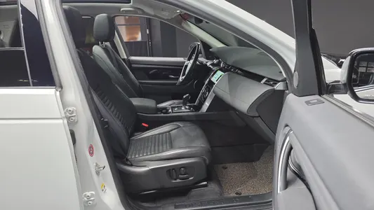 Land Rover 2 D150 S 2020 11