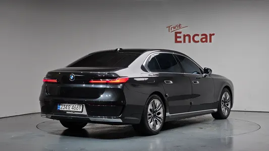 BMW 7 Series (G70) 740d xDrive 2023