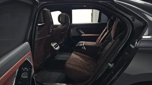 BMW 7 Series (G70) 740d xDrive 2023 10