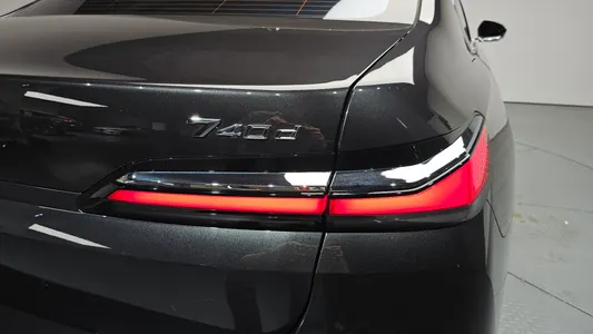 BMW 7 Series (G70) 740d xDrive 2023 23