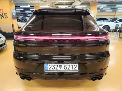 Porsche (PO536) 3.0 S E- 2025 5