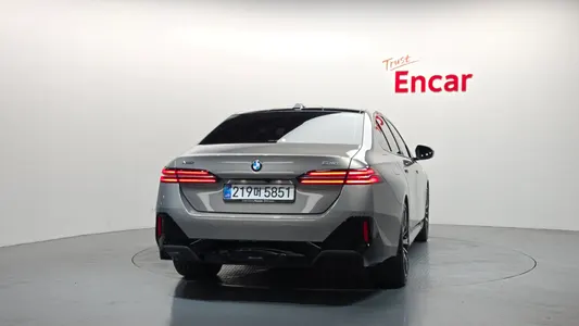 BMW 5 Series (G60) 530i xDrive M 2025 4