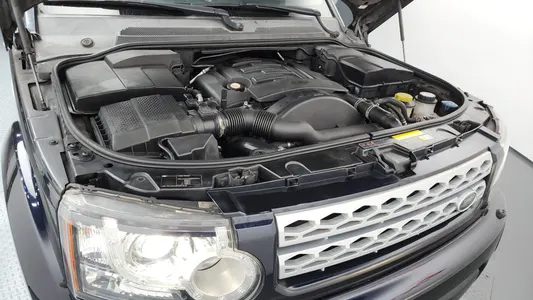 Land Rover 4 3.0 SDV6 SE 2011 6