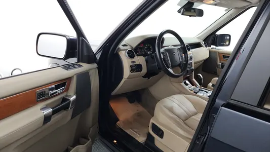 Land Rover 4 3.0 SDV6 SE 2011 10