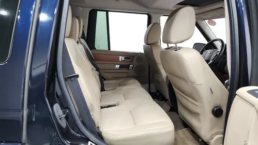 Land Rover 4 3.0 SDV6 SE 2011 18