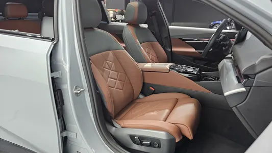 BMW 5 Series (G60) 530i xDrive M 2025 26
