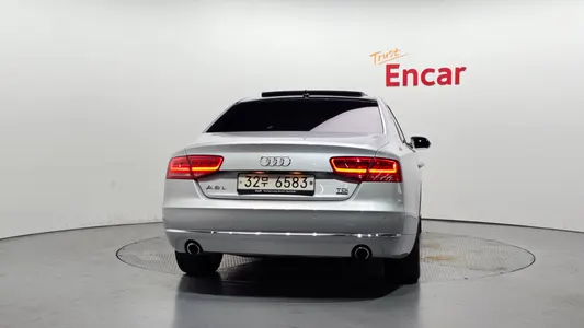 Audi A8 3.0 TDI LWB 2013 4