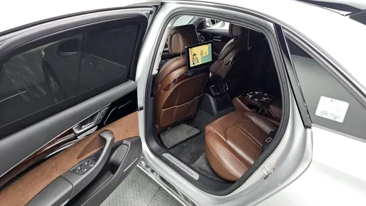 Audi A8 3.0 TDI LWB 2013 11