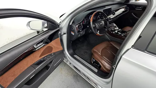 Audi A8 3.0 TDI LWB 2013 10
