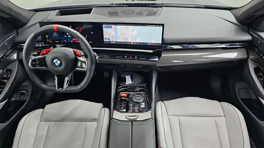 BMW M5 (G90) M5 2026 7
