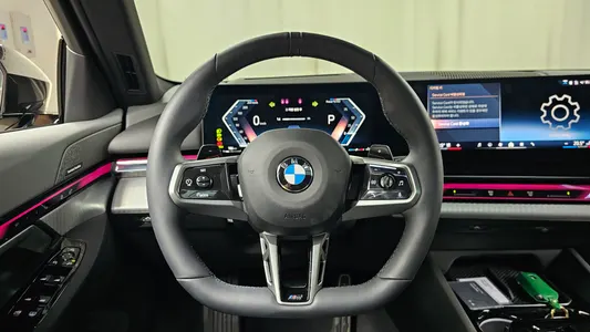 BMW 5 Series (G60) 530i xDrive M 2025 13