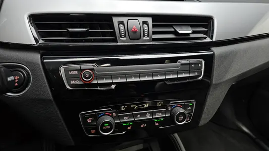 BMW X1 (F48) xDrive 18d 2016 16
