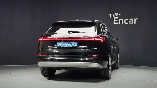 Audi e- 55 2021 4