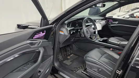 Audi e- 55 2021 10