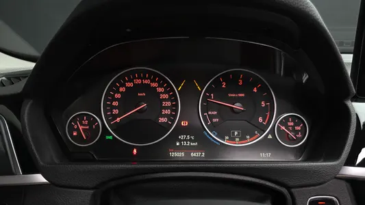BMW 3 Series (F30) 320d 2017 8
