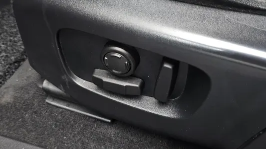 Land Rover 2 D180 SE 2020 19