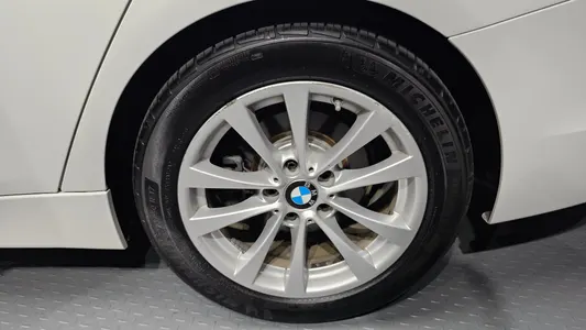 BMW 3 Series (F30) 320d 2017 21