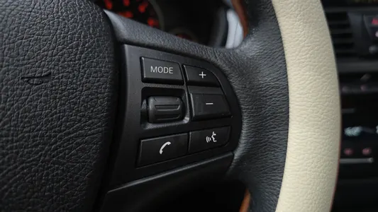 BMW 3 Series (F30) 320d 2017 28