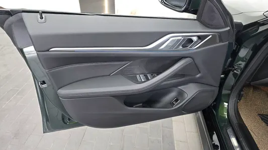 BMW i4 eDrive40 M 2022 24