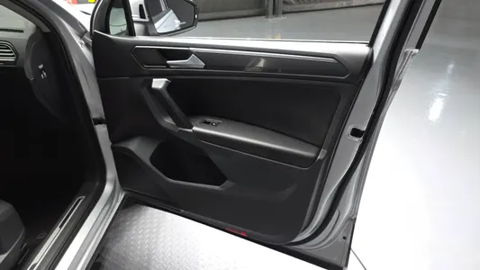 Volkswagen 2 2.0 TDI 2018 24