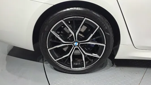 BMW 5 Series (G30) 530i M 2023 5