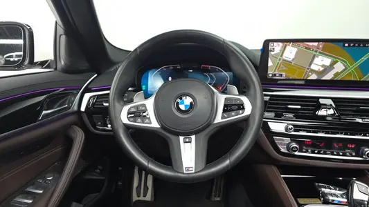 BMW 5 Series (G30) 530i M 2023 12