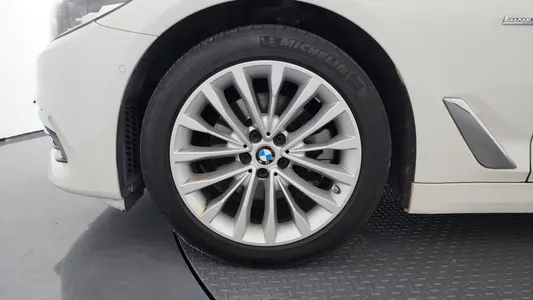 BMW 5 Series (G30) 520d 2017 5